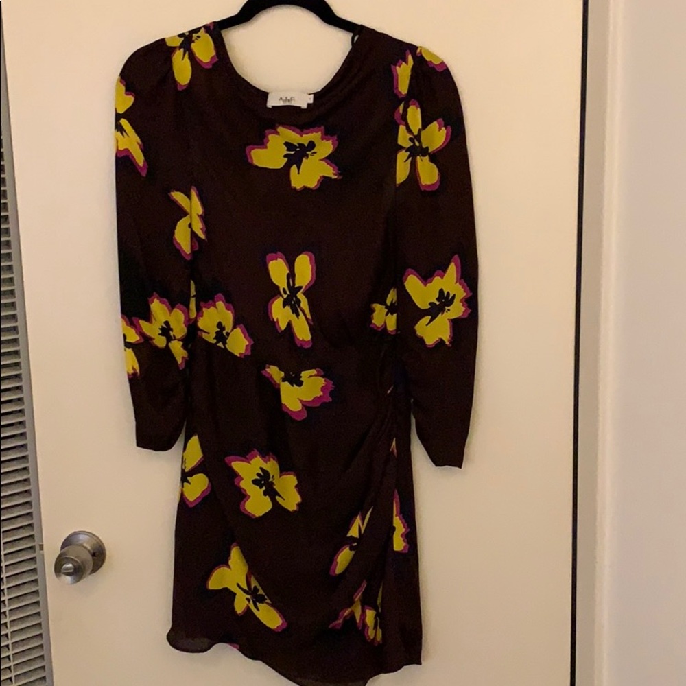 A.L.C. Beautiful silk drapey printed dress. Size 4